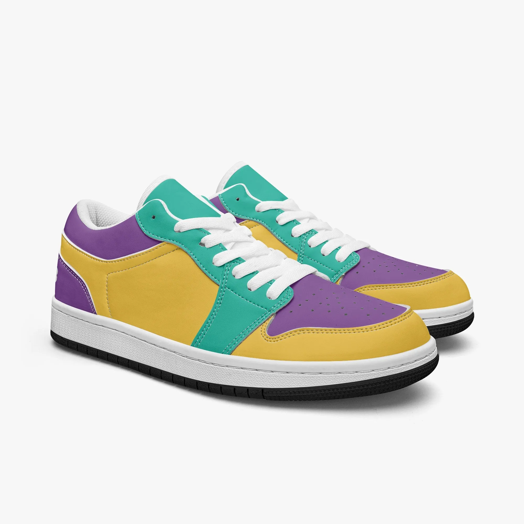 213 Women Low-Top Basketball Shoes by Niche Era
