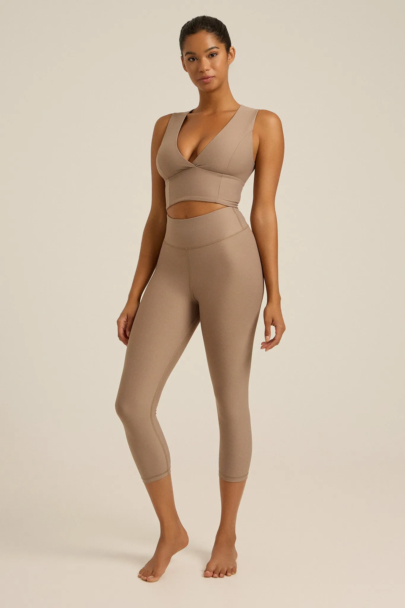 Aθλητικό crop κολάν DRY SHELL | Beige