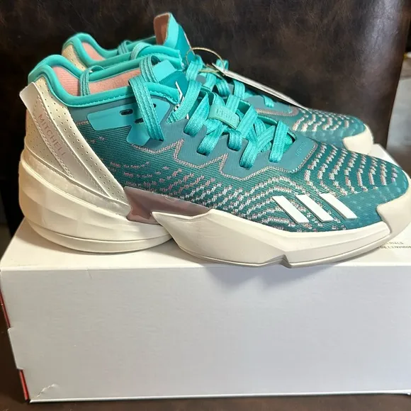 adidas Kids' D.O.N. Issue #4 Basketball Shoes: BLUE/OFF-WHITE: NEW IN BOX:SZ 6.5