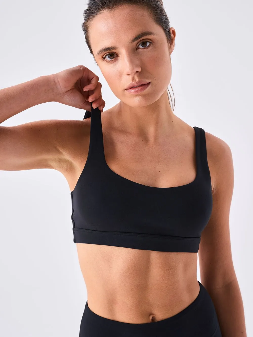 Airbrush Lite Twist Back Bra - Black