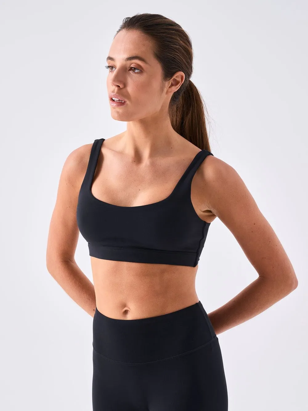Airbrush Lite Twist Back Bra - Black