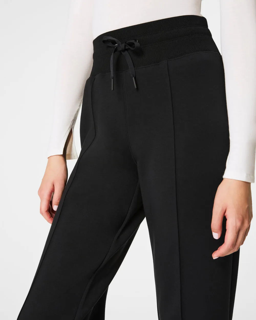 Airessentials Tapered Pant