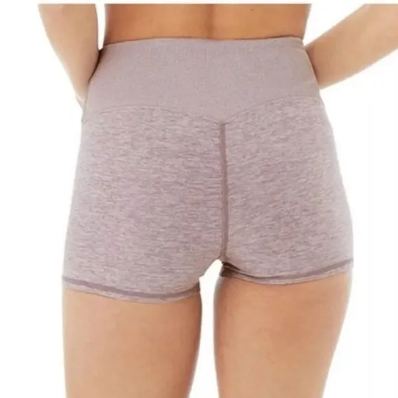 Alo Yoga Alosoft Aura High-Waist Carefree Short Lavender Dusk Heather Size S Gym
