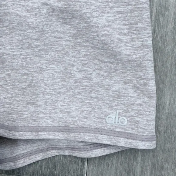 Alo Yoga Alosoft Aura High-Waist Carefree Short Lavender Dusk Heather Size S Gym