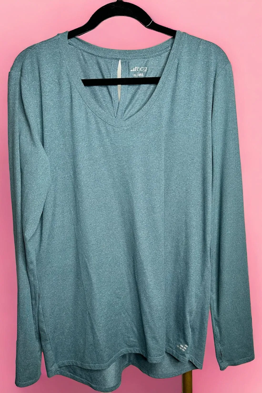 BCG High Low Cutout Thumb Hole Top XL Pre-Owned