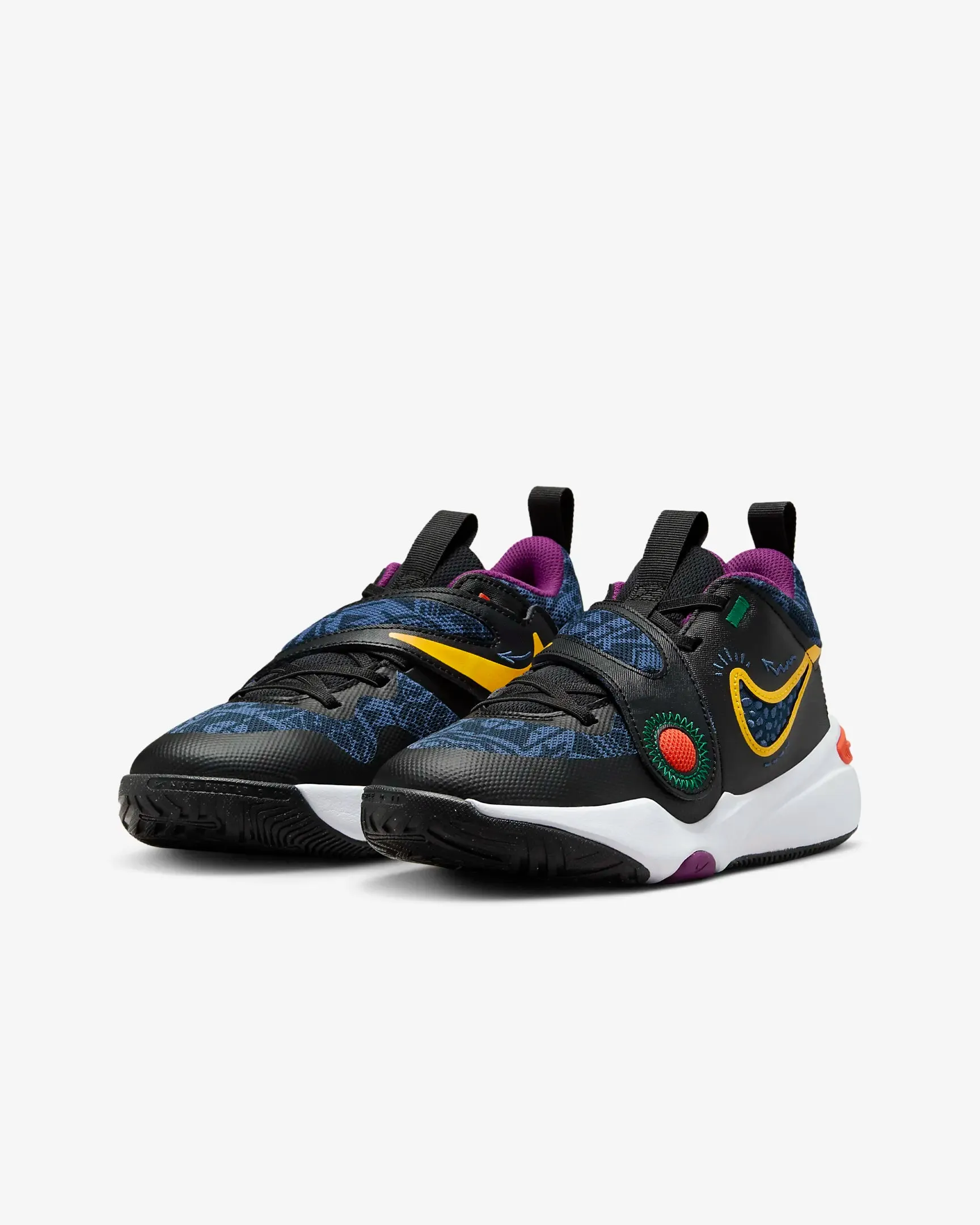 Big Kid's Team Hustle D 11 SE Basketball Shoes
