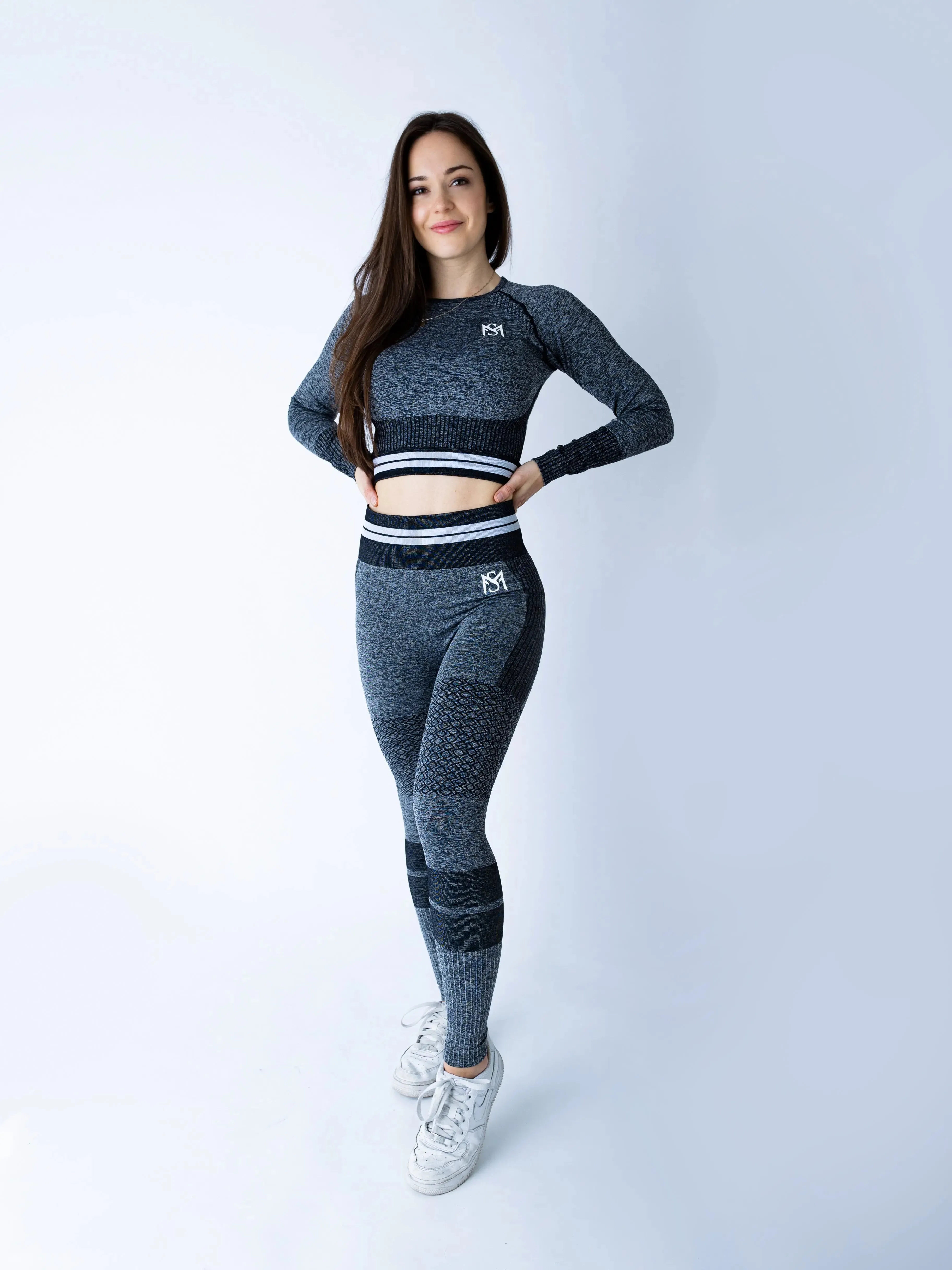 Bright Lines Dark Grey Set