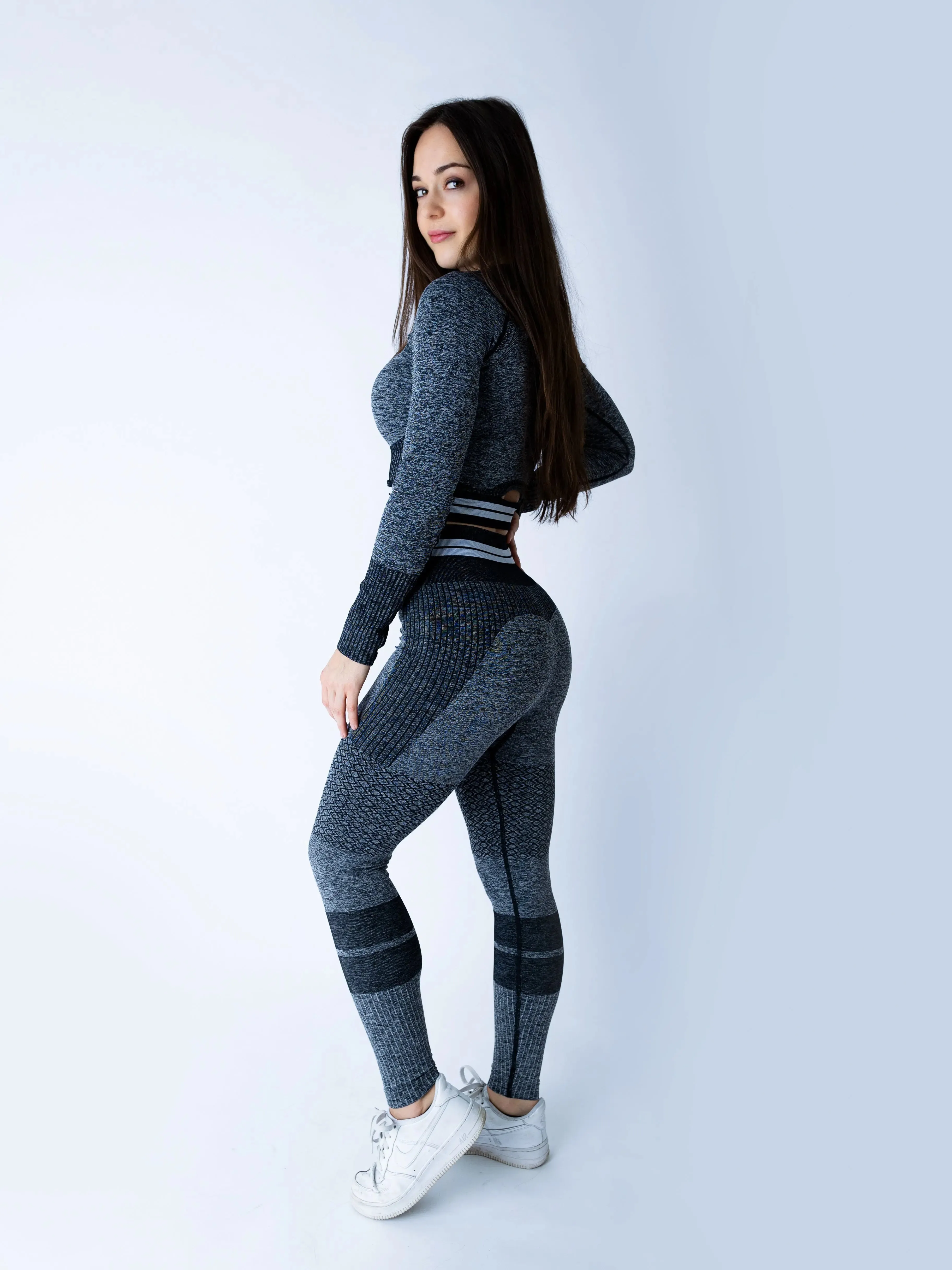 Bright Lines Dark Grey Set