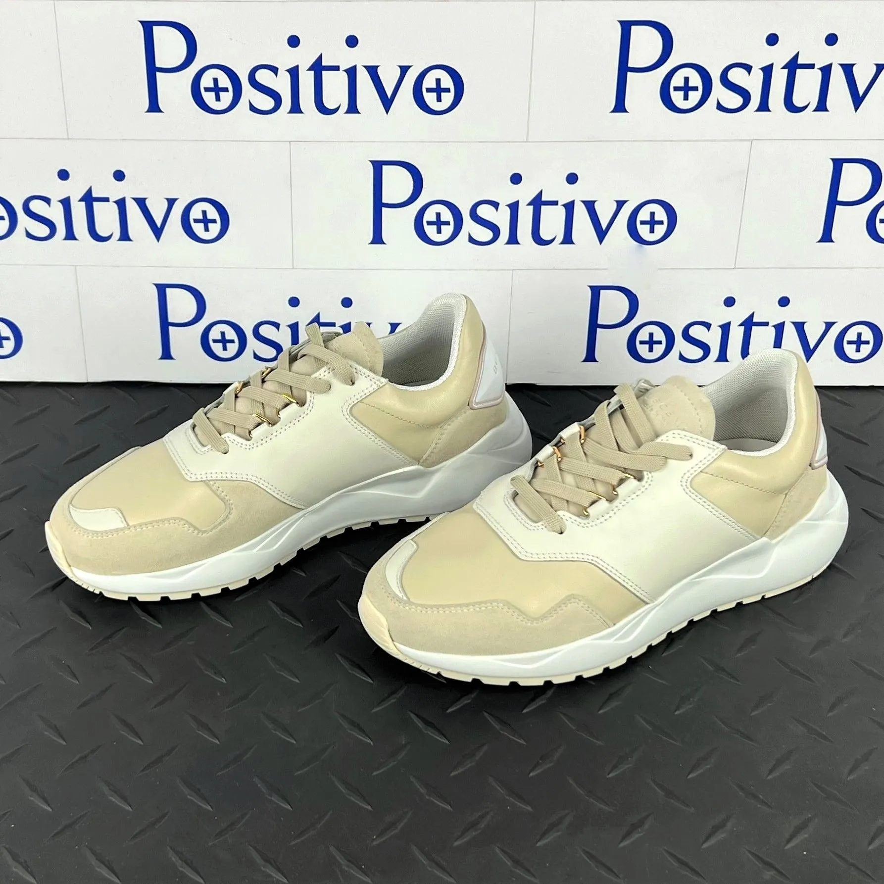 Buscemi Women's Ventura Off White Leather Sneakers SAMPLE