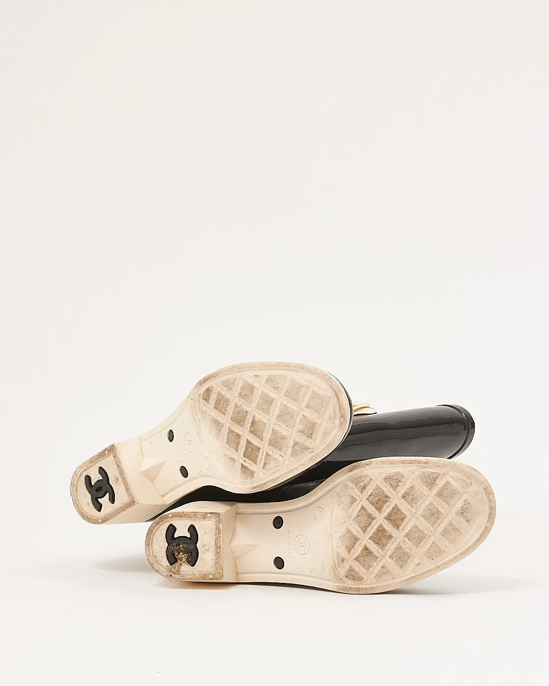 Chanel Black/Cream Rubber Rain Camellia Boots - 40