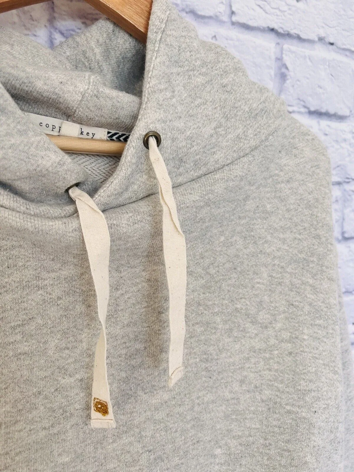 COPPER KEY Womens Cropped Sweatshirt Hoodie Size XL Beige Boxy Relaxed Fit