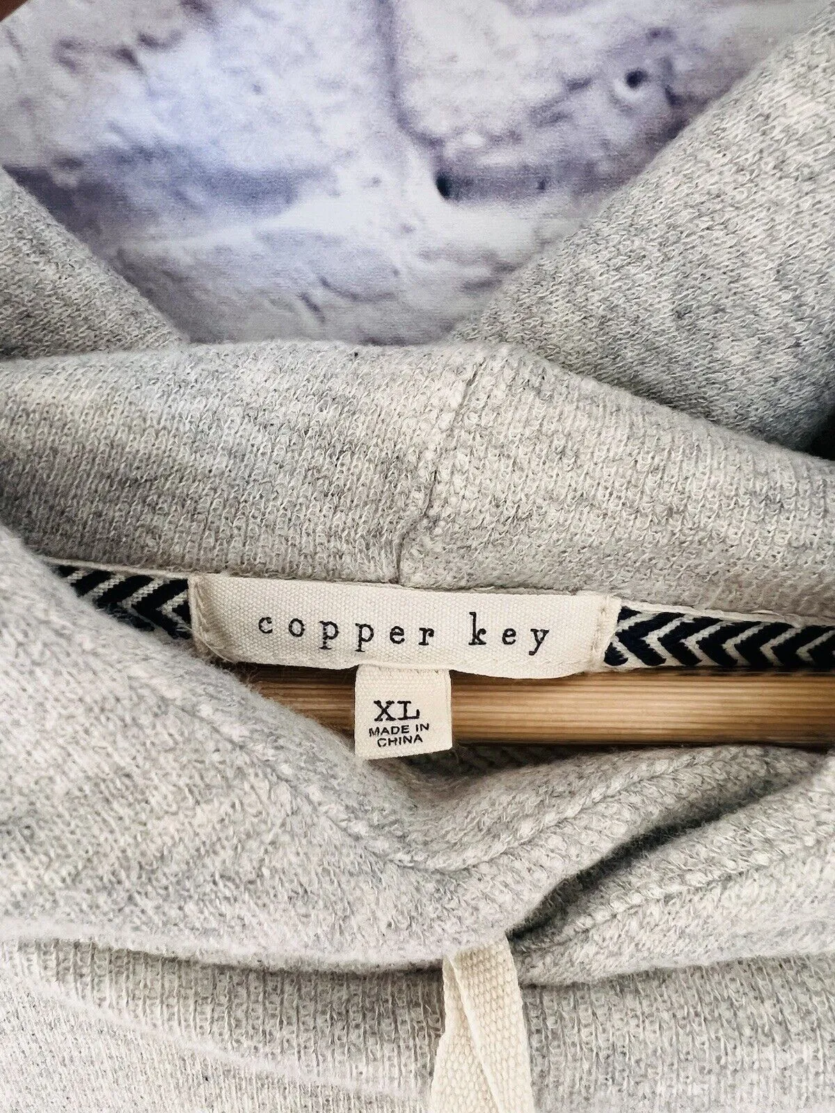 COPPER KEY Womens Cropped Sweatshirt Hoodie Size XL Beige Boxy Relaxed Fit