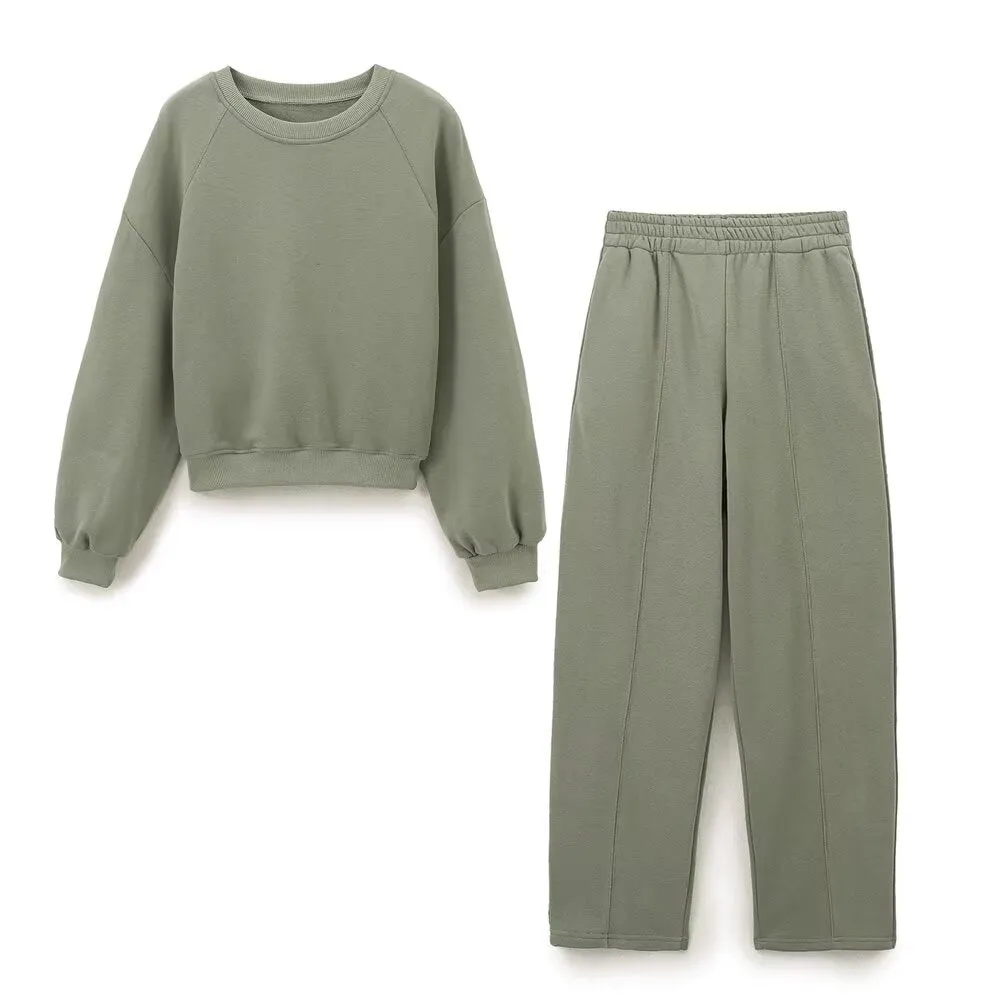 Crewneck Long Sleeve Sweatshirt and Sweatpants Set