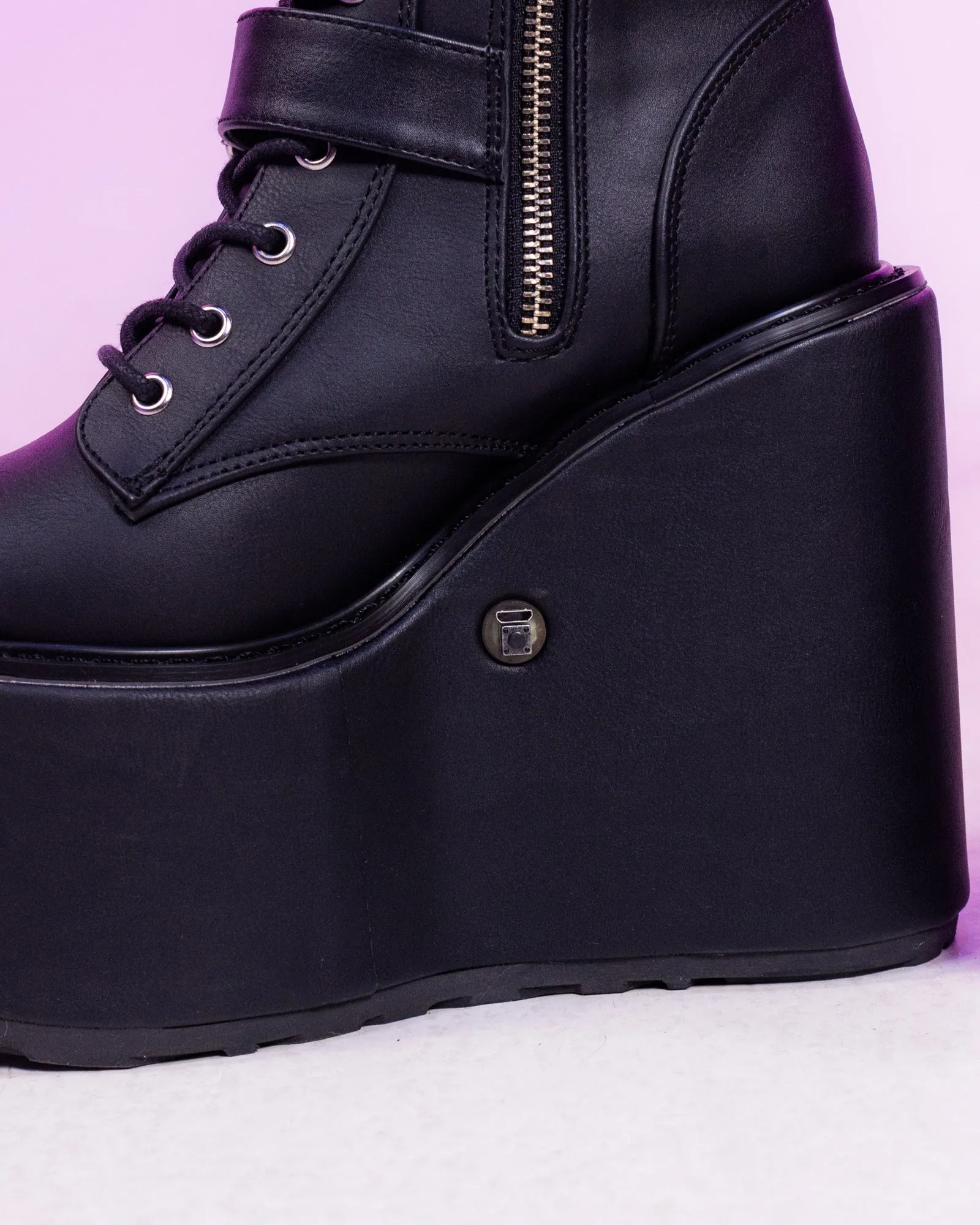 Demonia LED Blaze Boots