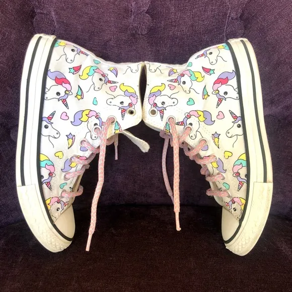 EUC S 3 Unicorn 🦄 Rainbow 🌈 Converse Shoes
