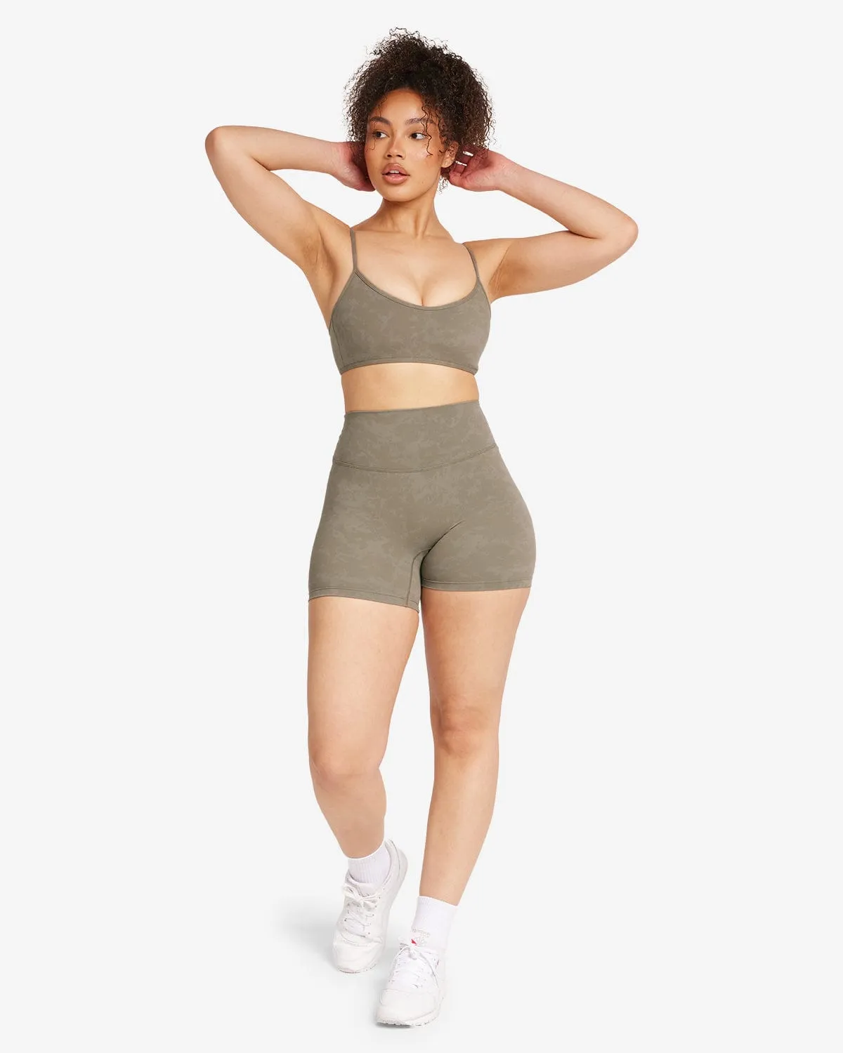 Fade Scrunch Shorts 5" | Olive