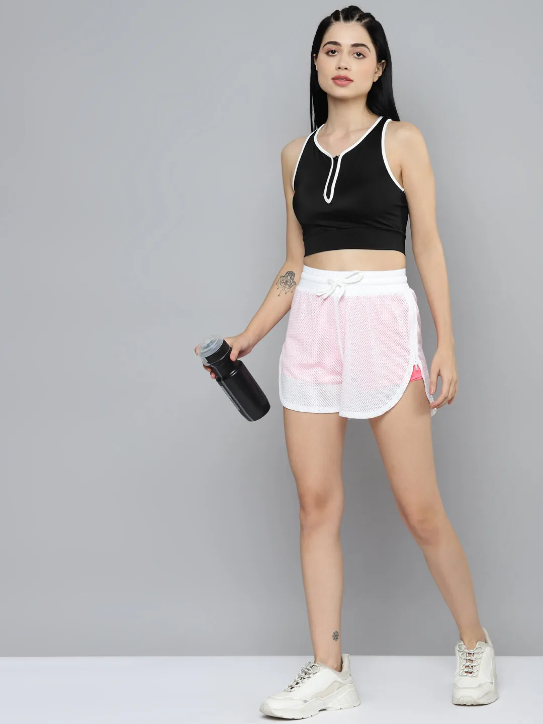 Fitkin Black Solid Front Zipper Crop Top