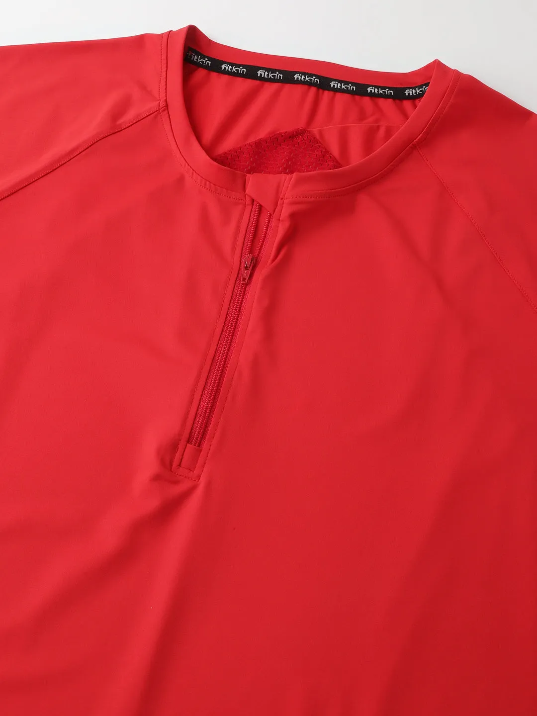 Fitkin Plus Size Red Front Zipper Short Sleeve Training Tshirt