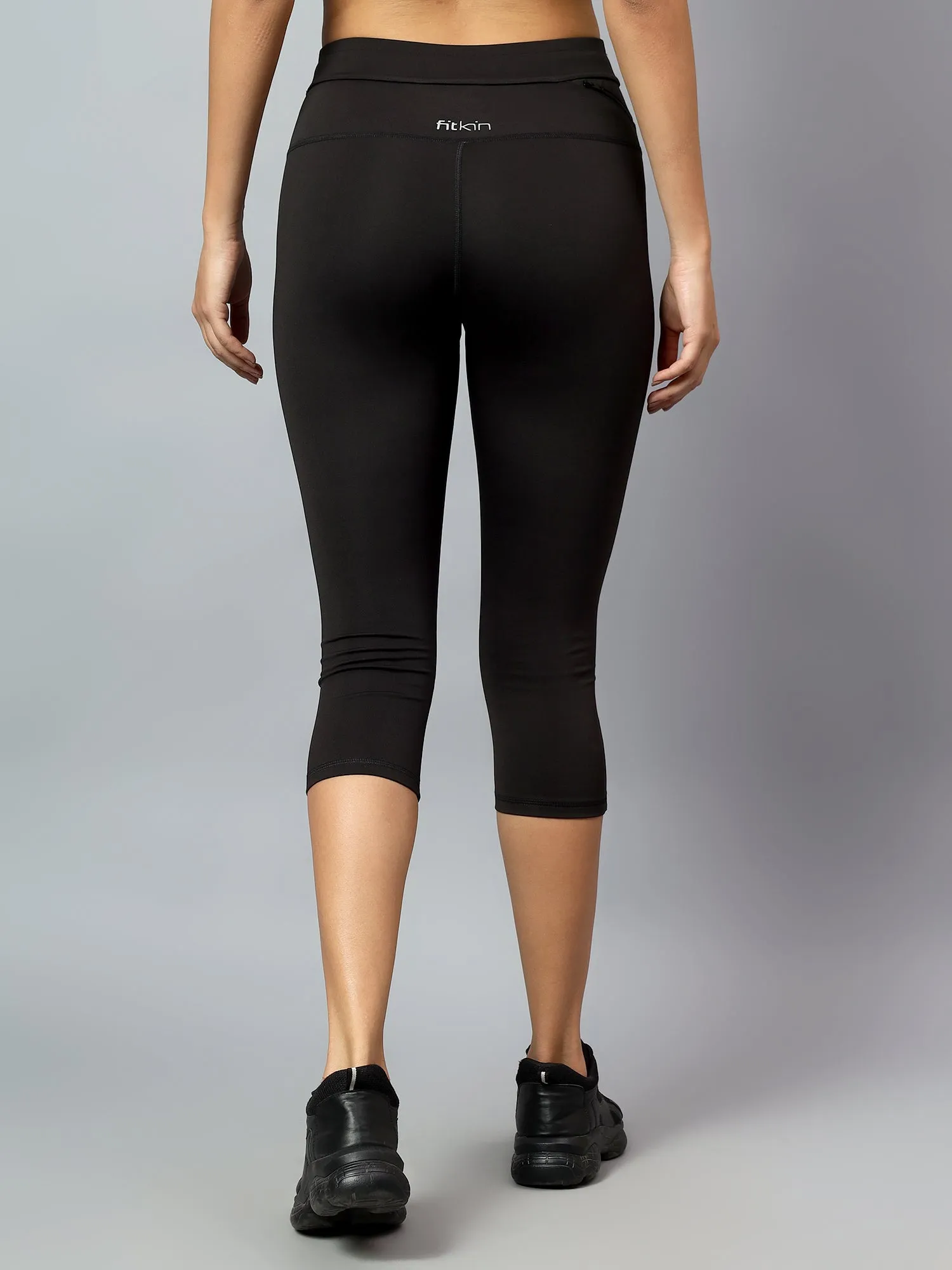 Fitkin Women Black Capri with Zipper Pocket