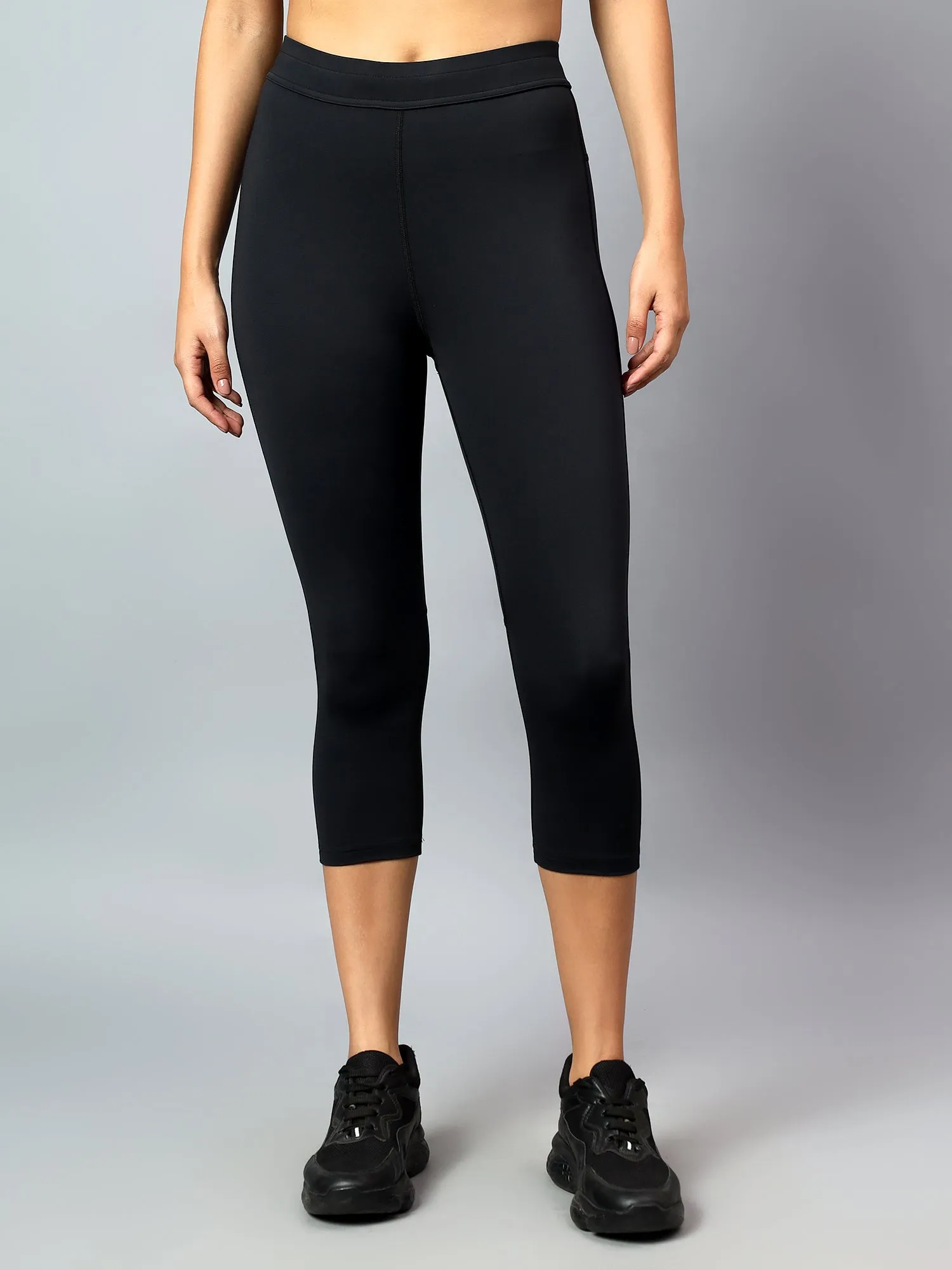 Fitkin Women Black Mesh Back Cutout Capri