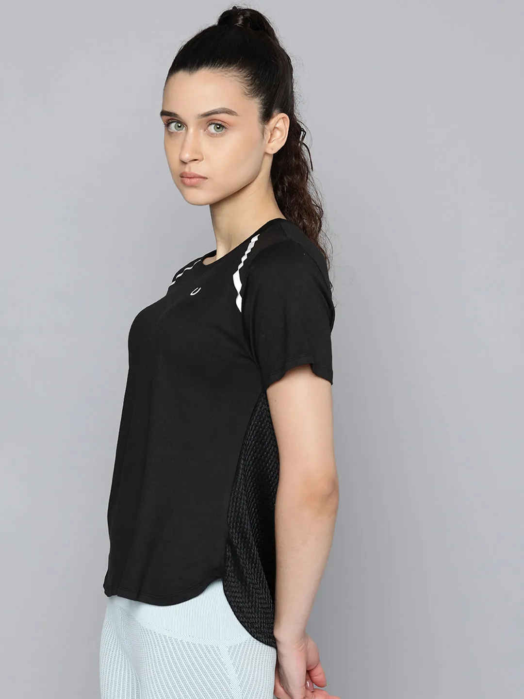 Fitkin Women Black Solid Back Key Hole Design T-shirt