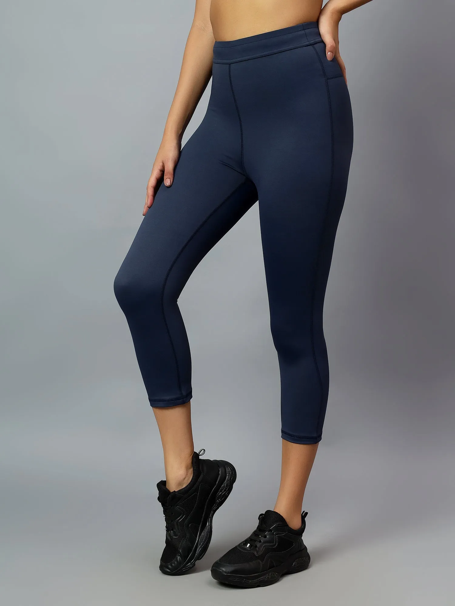 Fitkin Women Navy Capri with Zipper Pocket