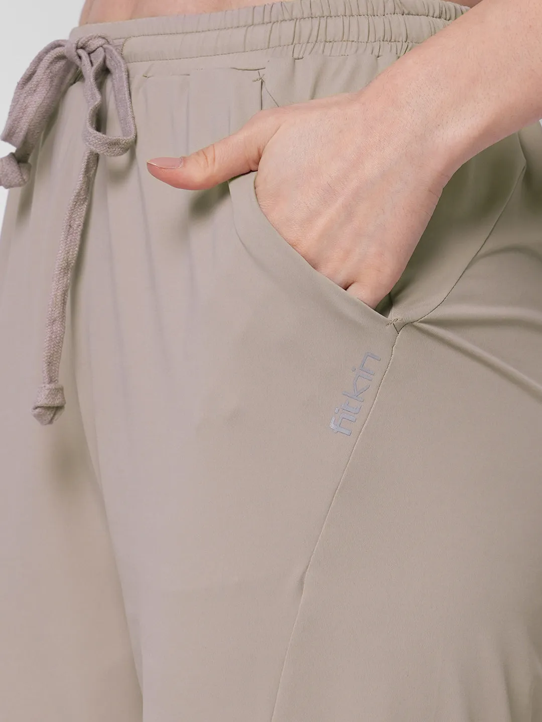 Fitkin women rose taupe high waist jogger with side pockets