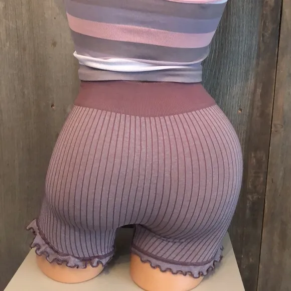 Free People Ruffle Shorts in Purple Size XS/S
