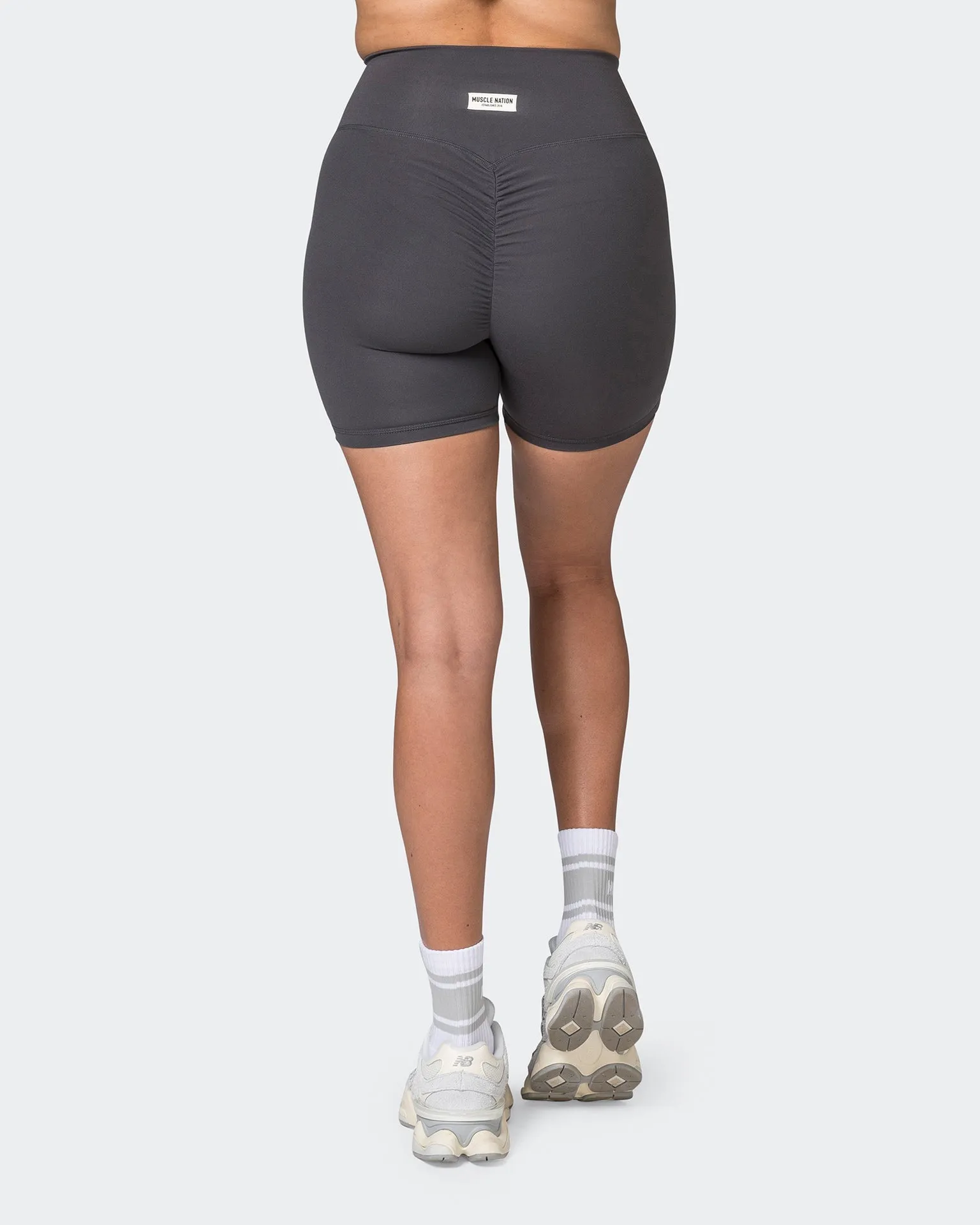 Game Changer Scrunch Midway Shorts - Phantom
