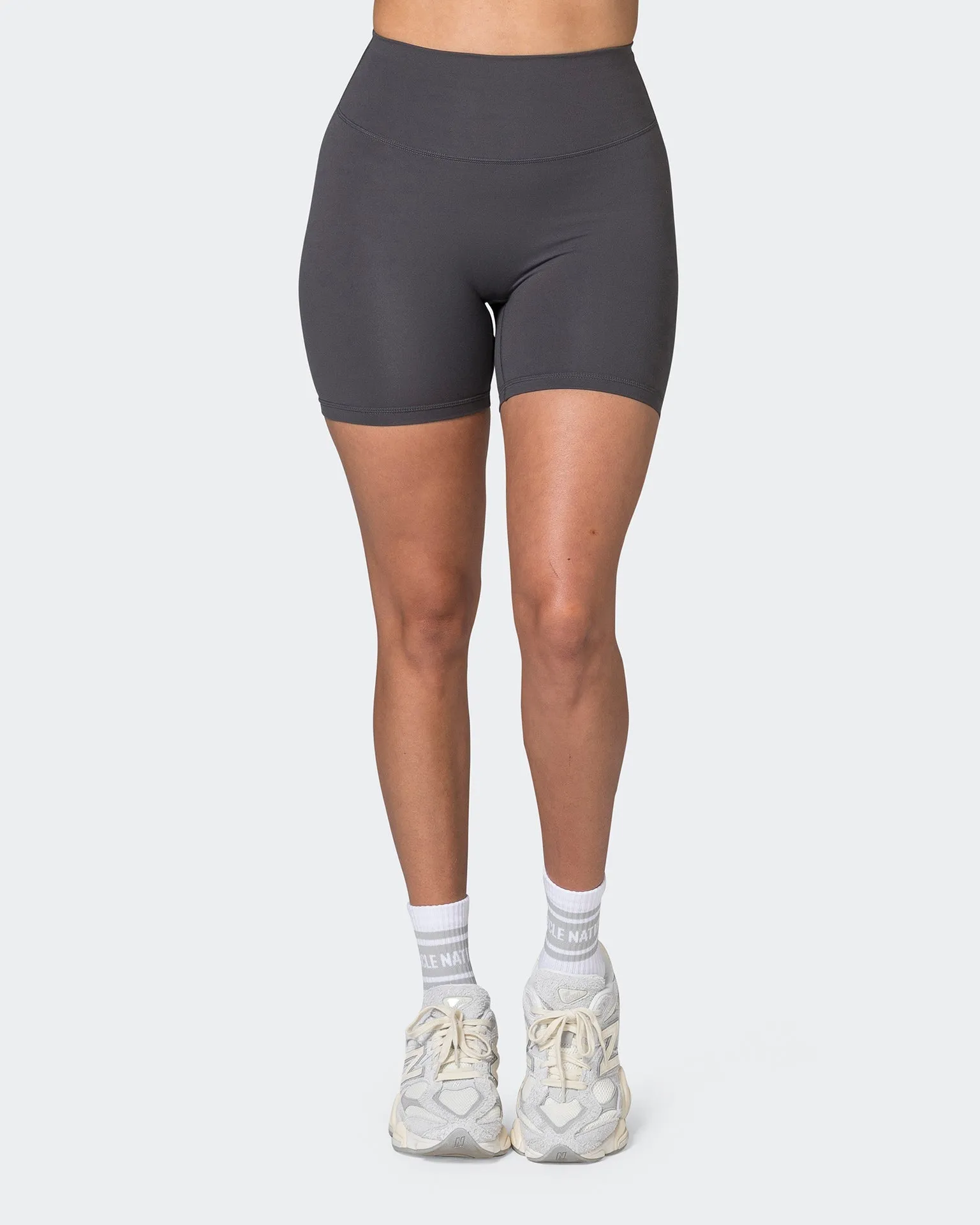 Game Changer Scrunch Midway Shorts - Phantom