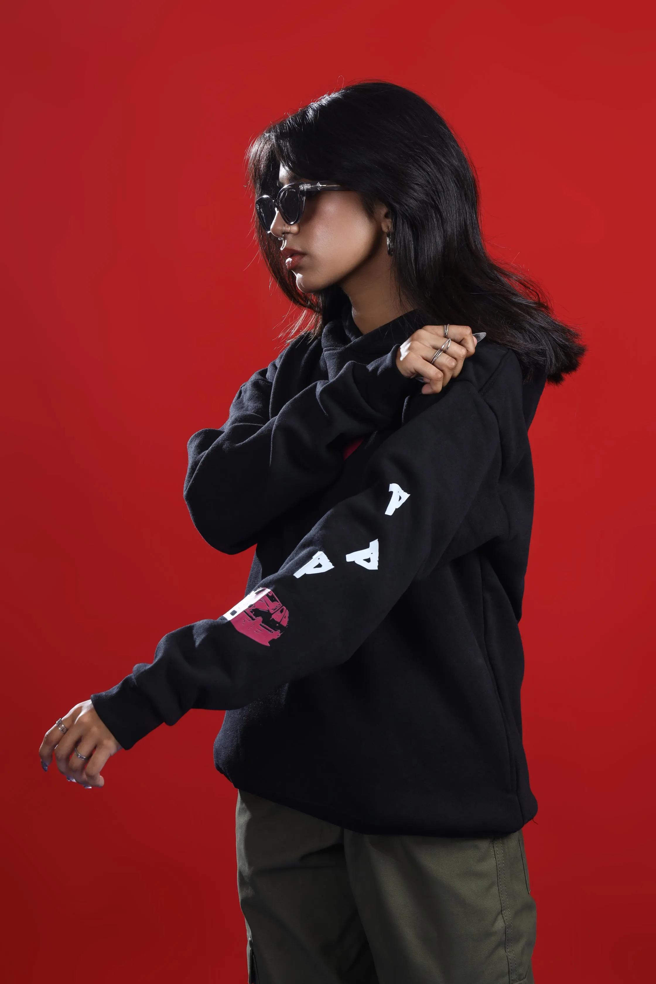 INITIAL OVERSIZED HOODIE