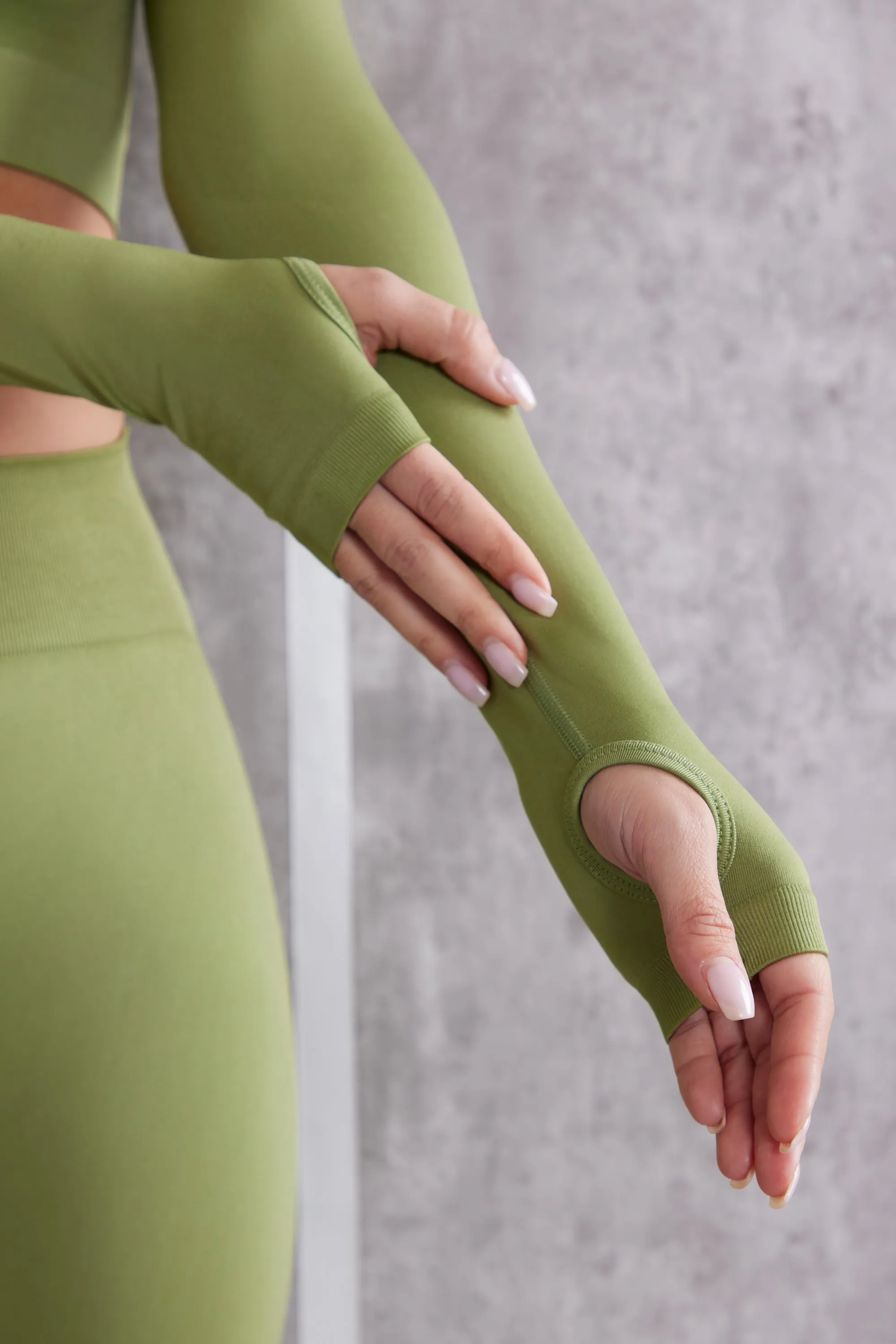 Instinct - Long Sleeve Crop Top in Olive