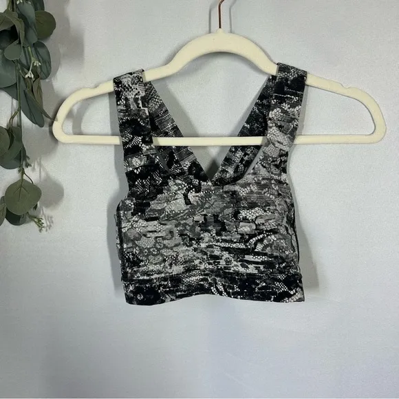 Lululemon | All Sports Bra III Masked Lace Starlight Black White Size 4