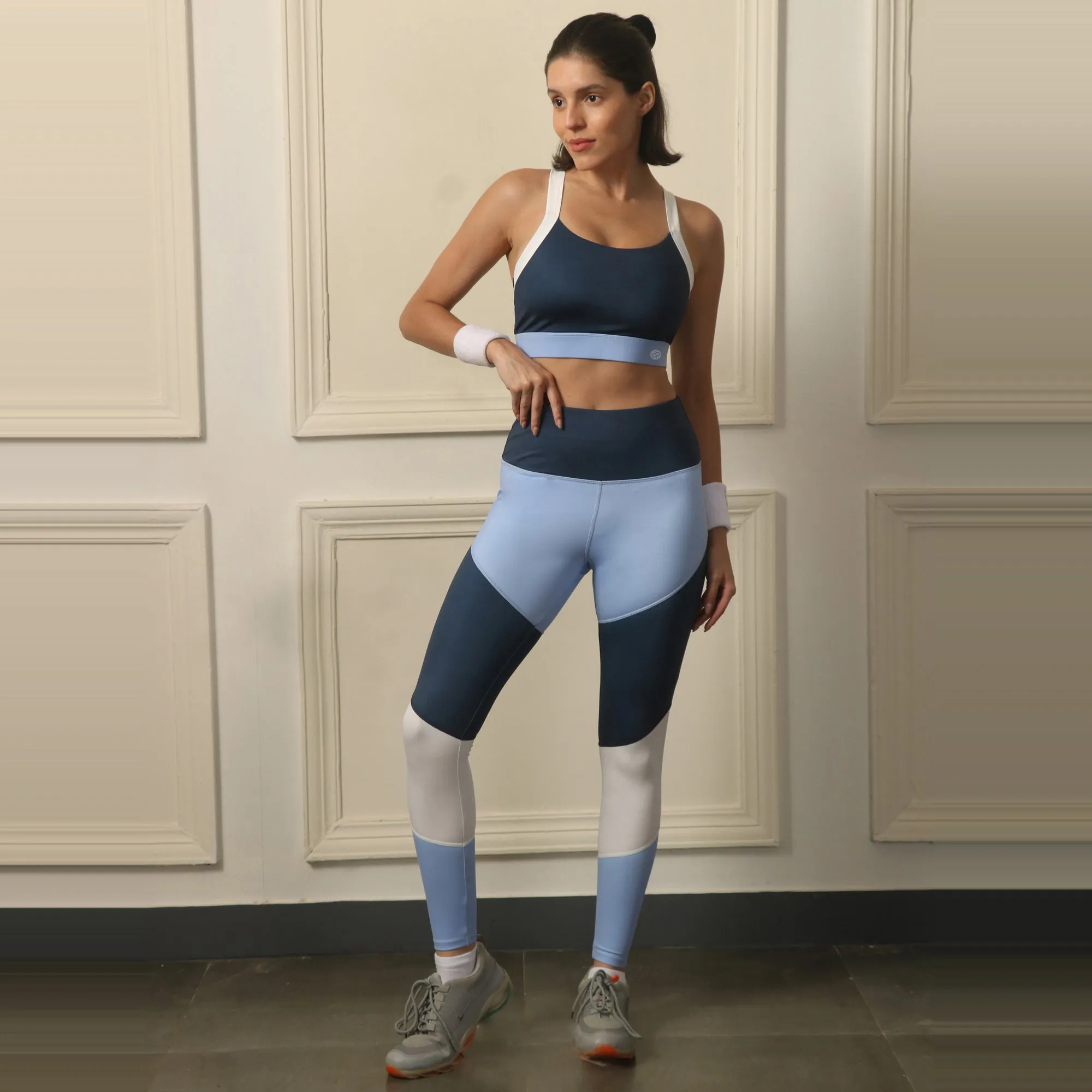 Medium-Impact Padded Non Wired Sports Bra with Crisscross Back and Mesh Detailing