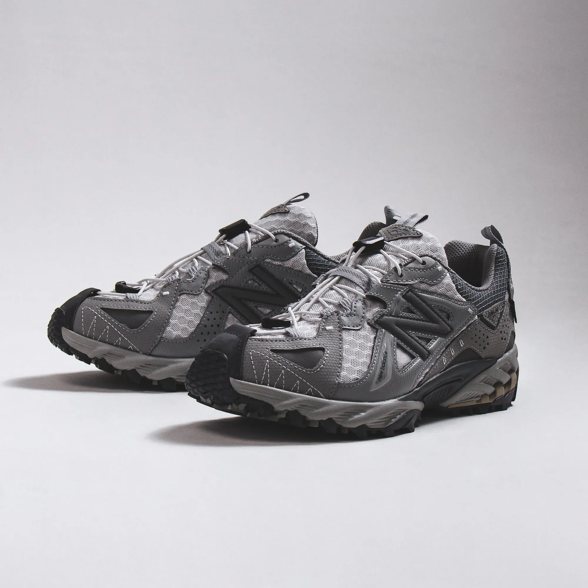 New Balance Men 610Xv1 Team Away Grey GORE-TEX® ML610XA