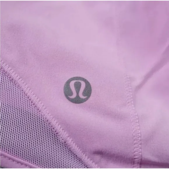 New Lululemon Size 8 Hotty Hot Low Rise LR Lined Shorts 2.5&quot; VITP Vita Pink Run