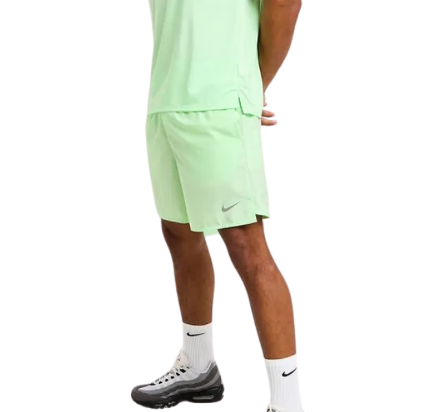 Nike Challenger 5 inch Shorts - Vapour Green