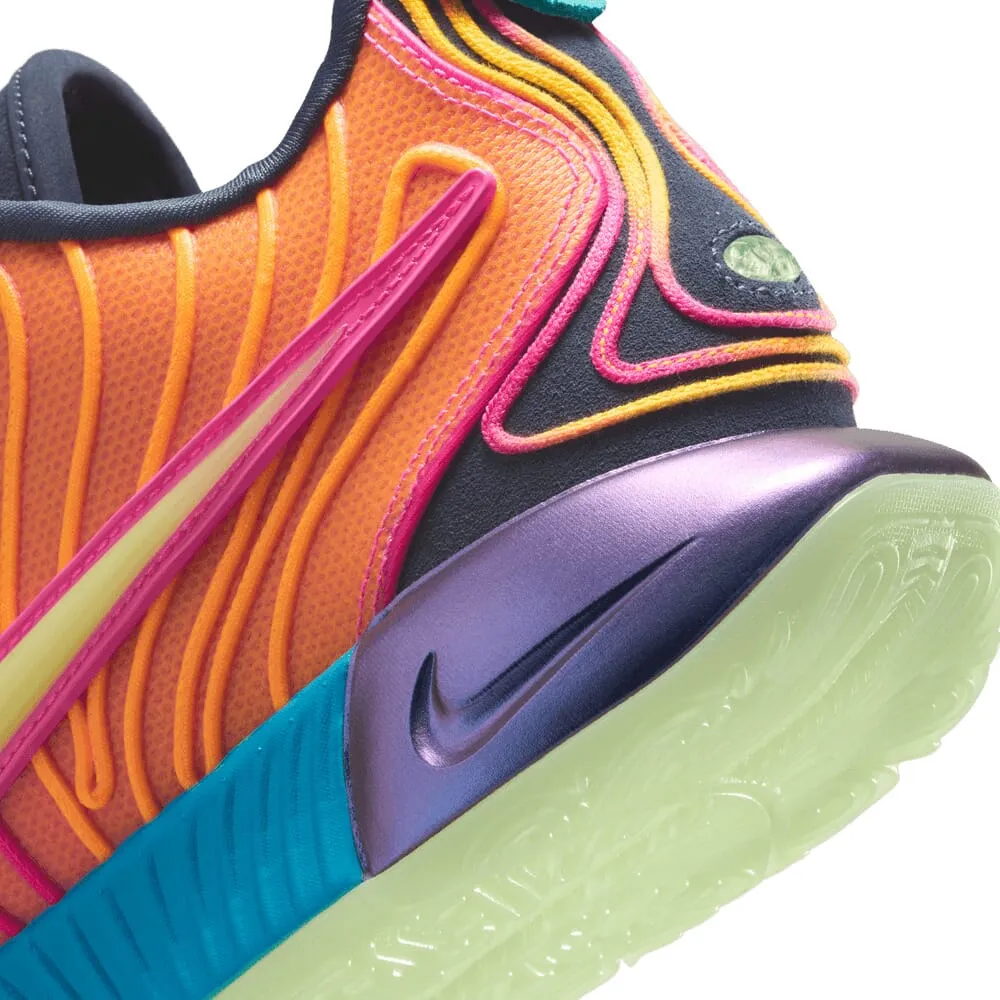 NIKE LEBRON XXI