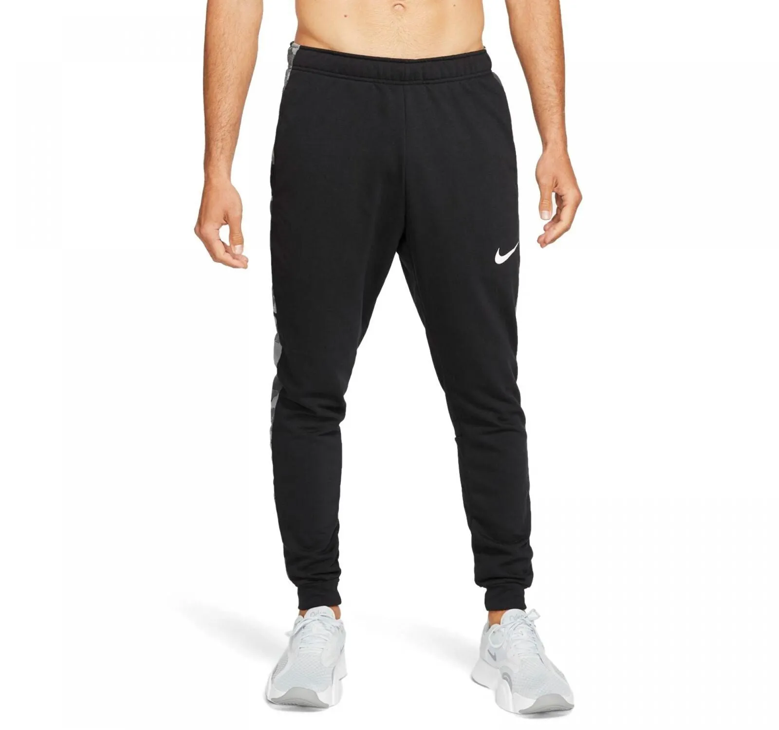 Nike Men's Camo Swoosh Training Pants