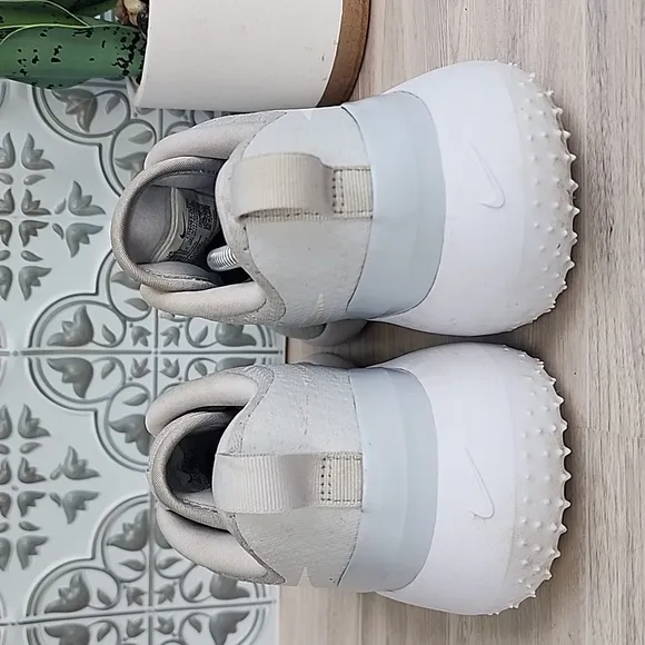 Nike Mens Roshe G Spiked Golf Sneaker Shoes Grey White Size 8.5