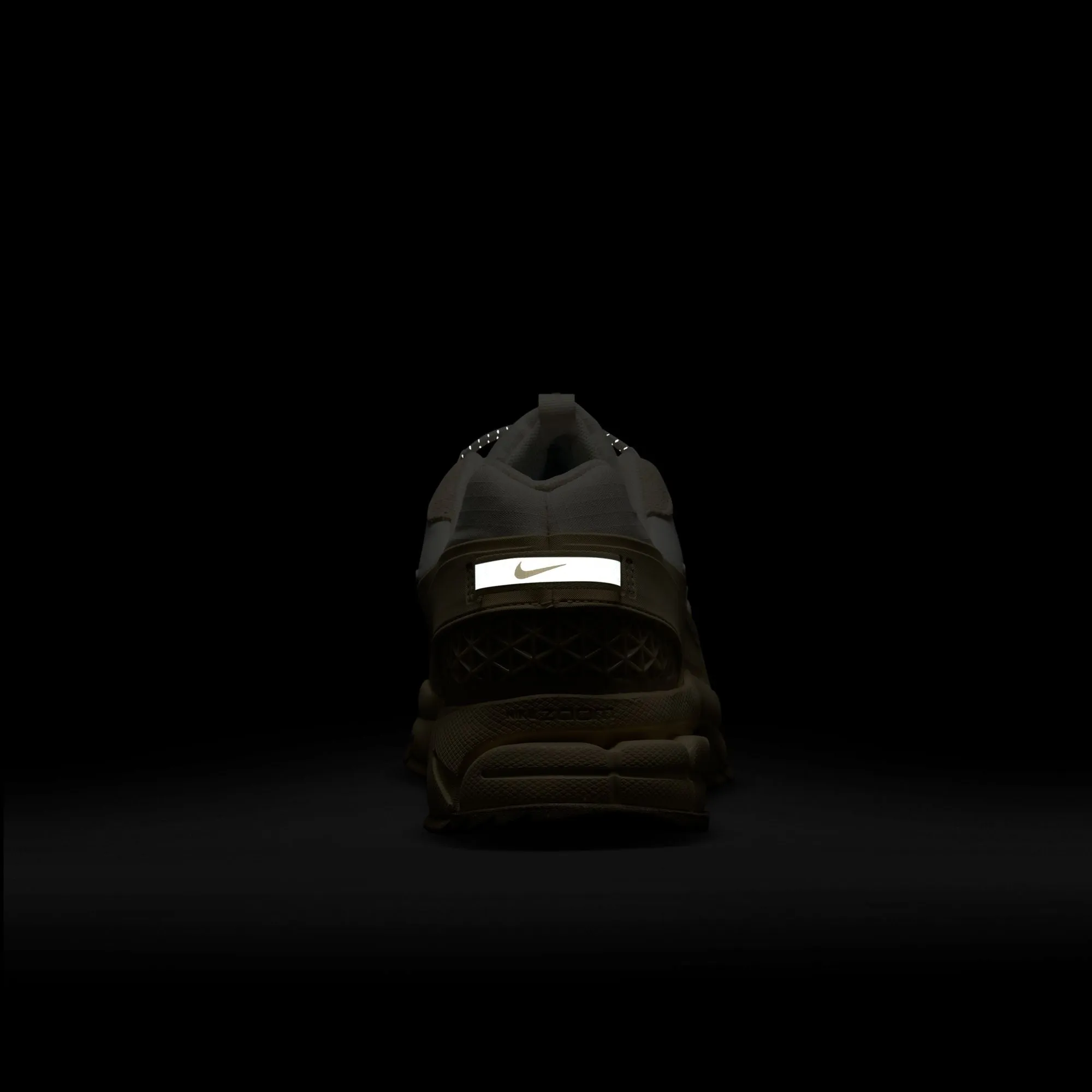 Nike Zoom Vomero Roam Men's Winterized Shoes