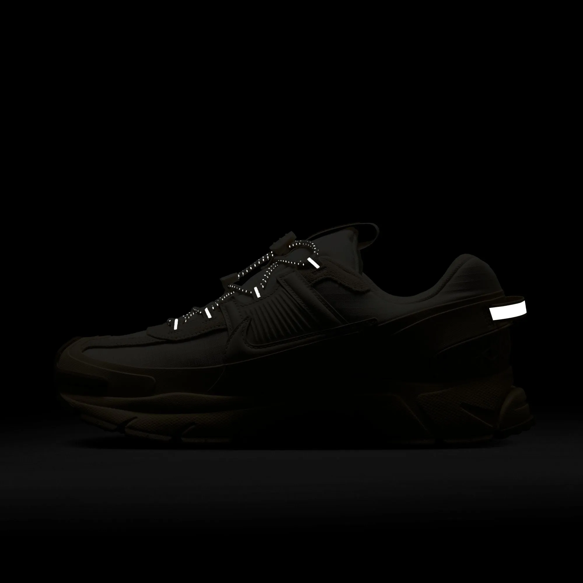 Nike Zoom Vomero Roam Men's Winterized Shoes