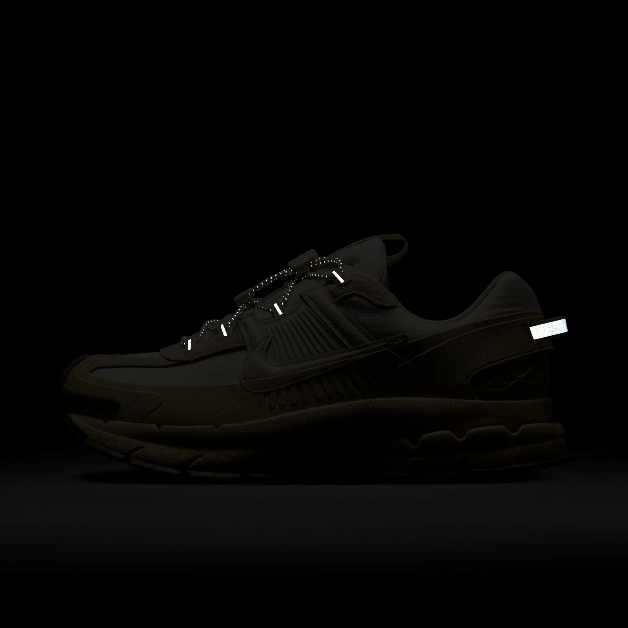 Nike Zoom Vomero Roam Men's Winterized Shoes