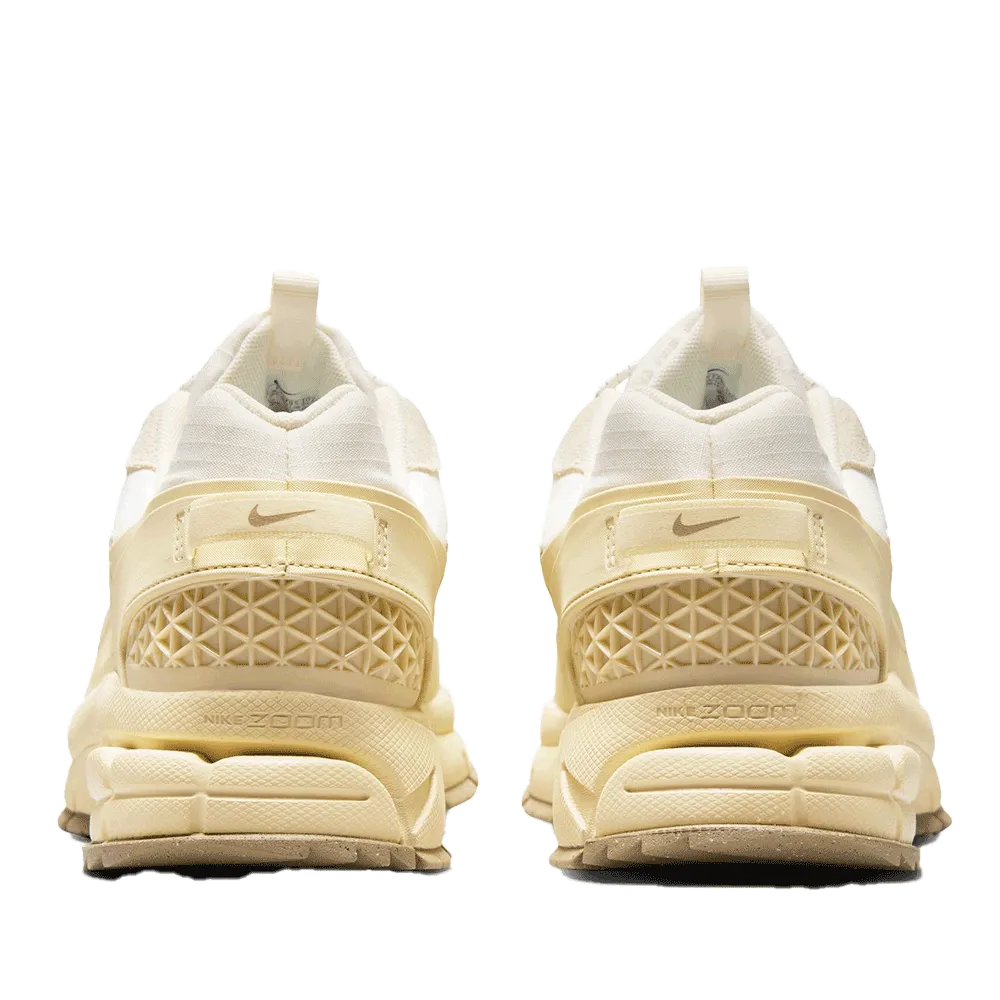 Nike Zoom Vomero Roam Men's Winterized Shoes