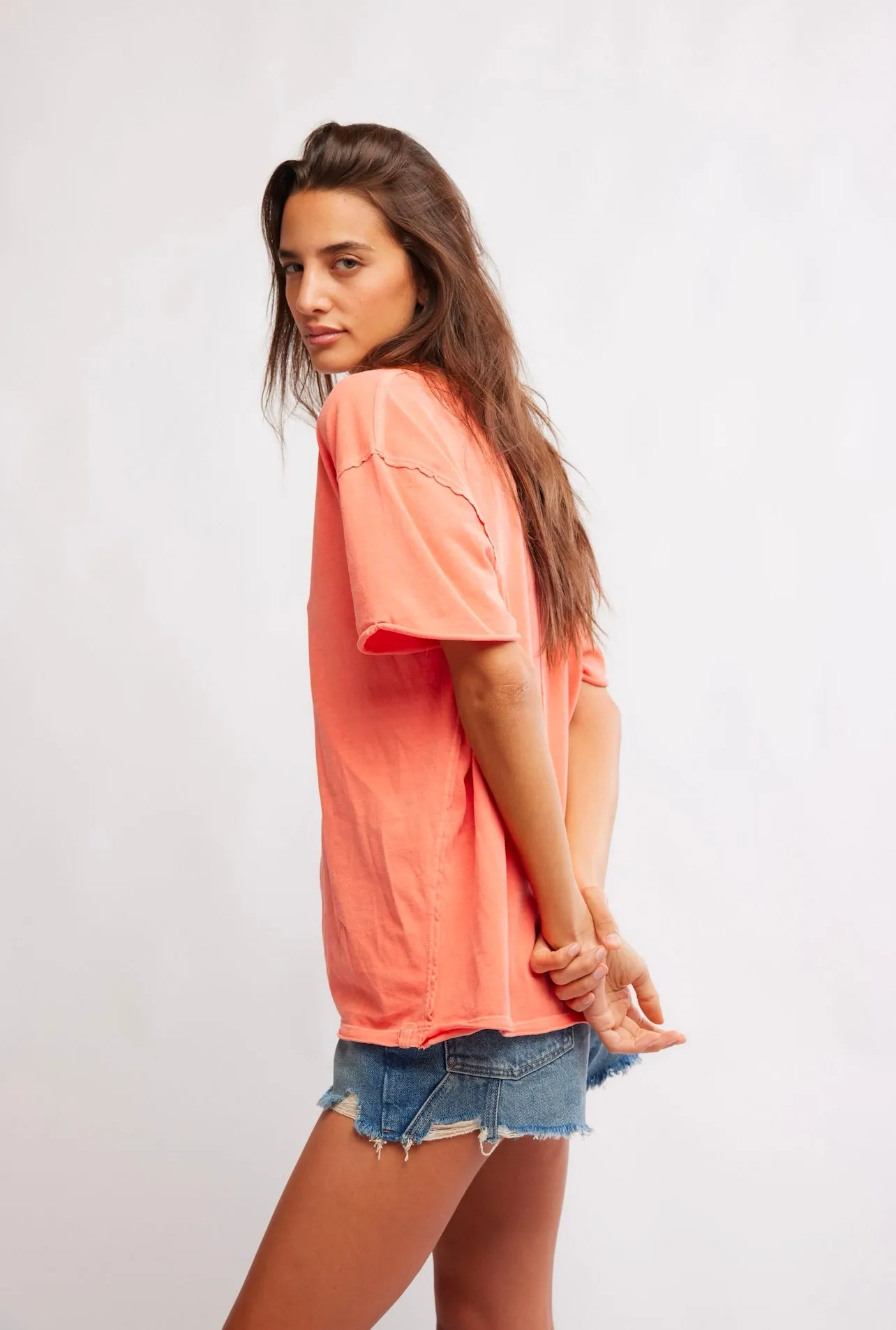 Nina Tee
