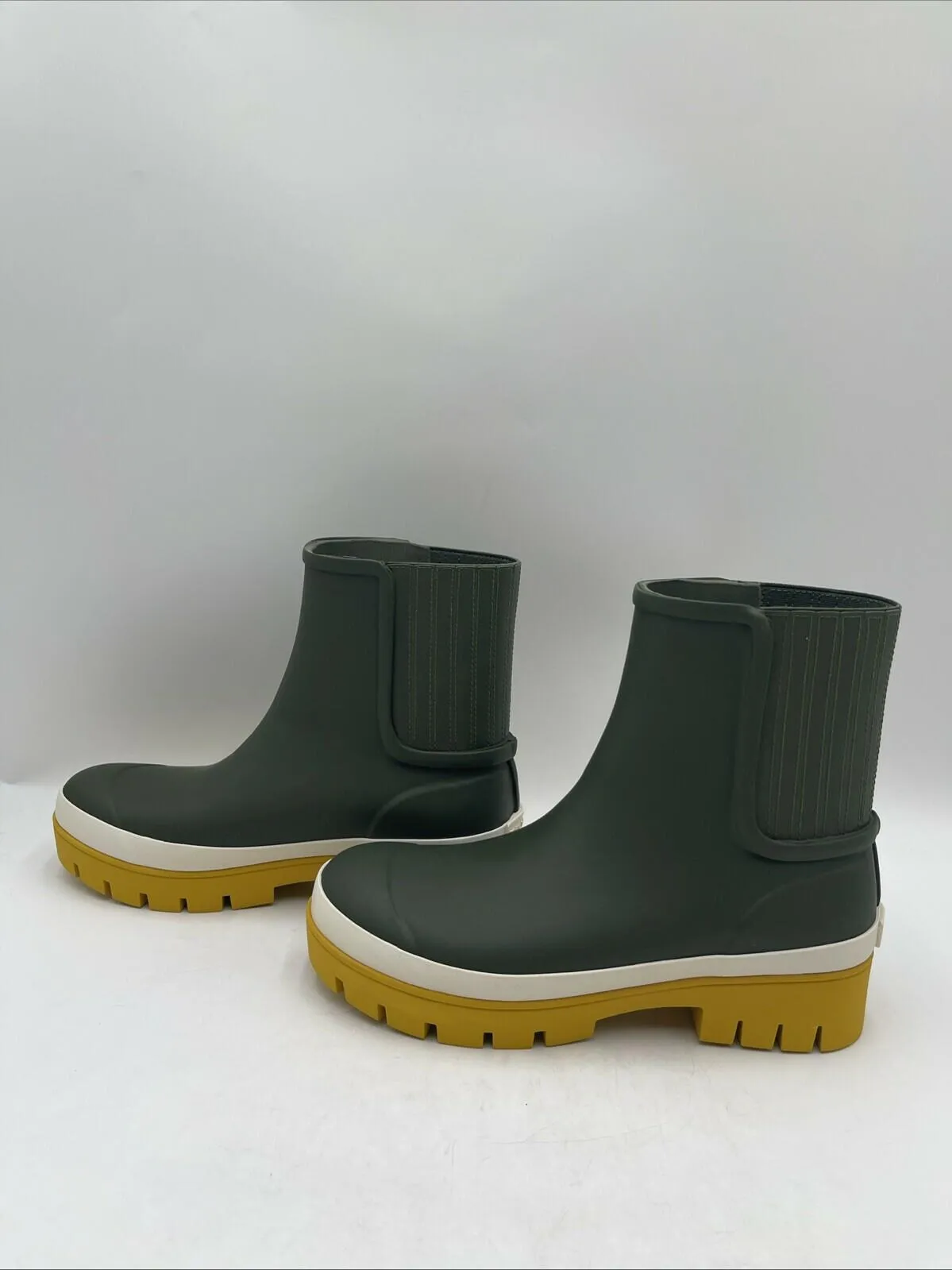 NWB Tory Burch Women’s Hurricane Pull On Lug Sole Rain Boots Green Size 9M