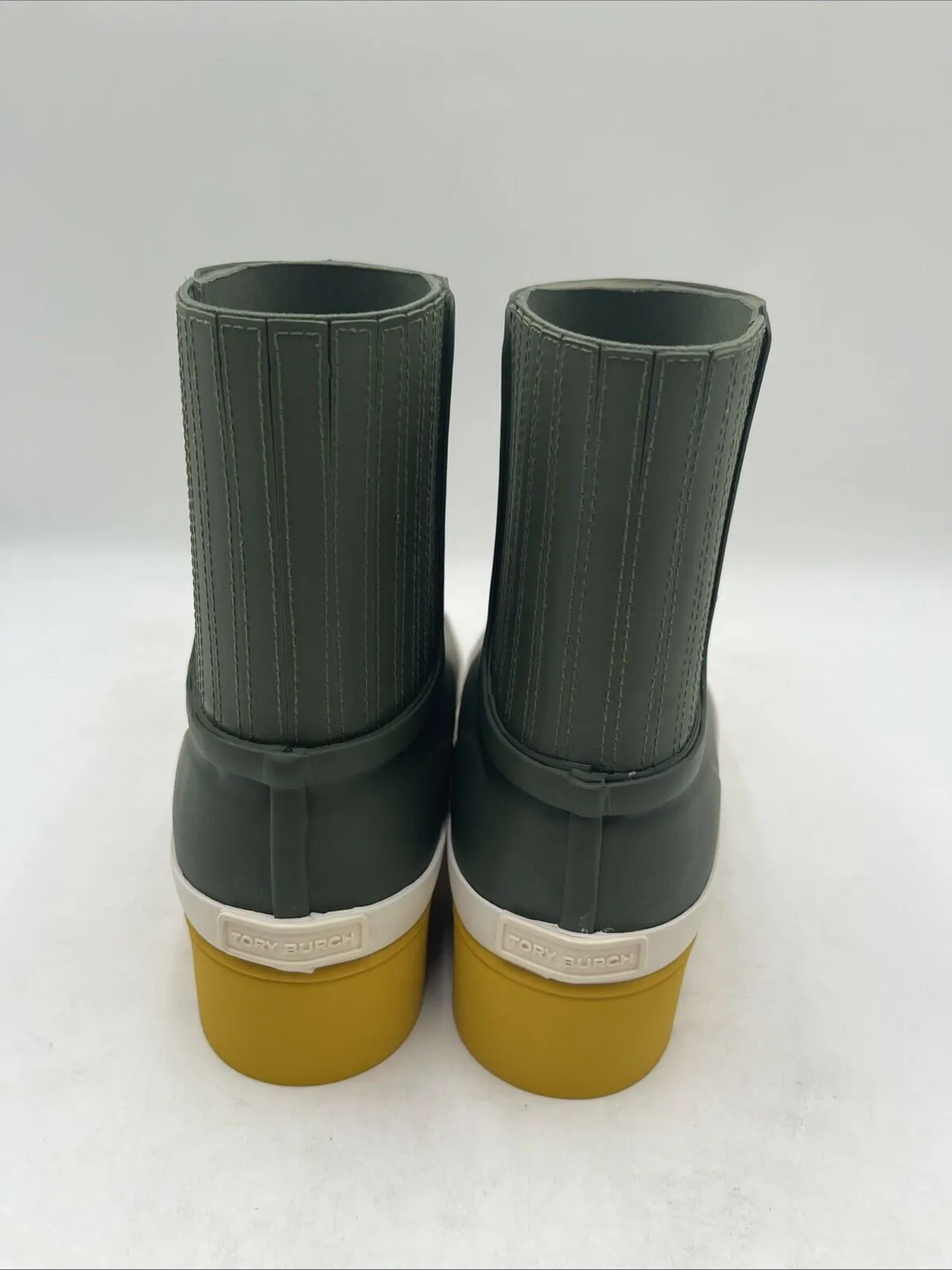 NWB Tory Burch Women’s Hurricane Pull On Lug Sole Rain Boots Green Size 9M