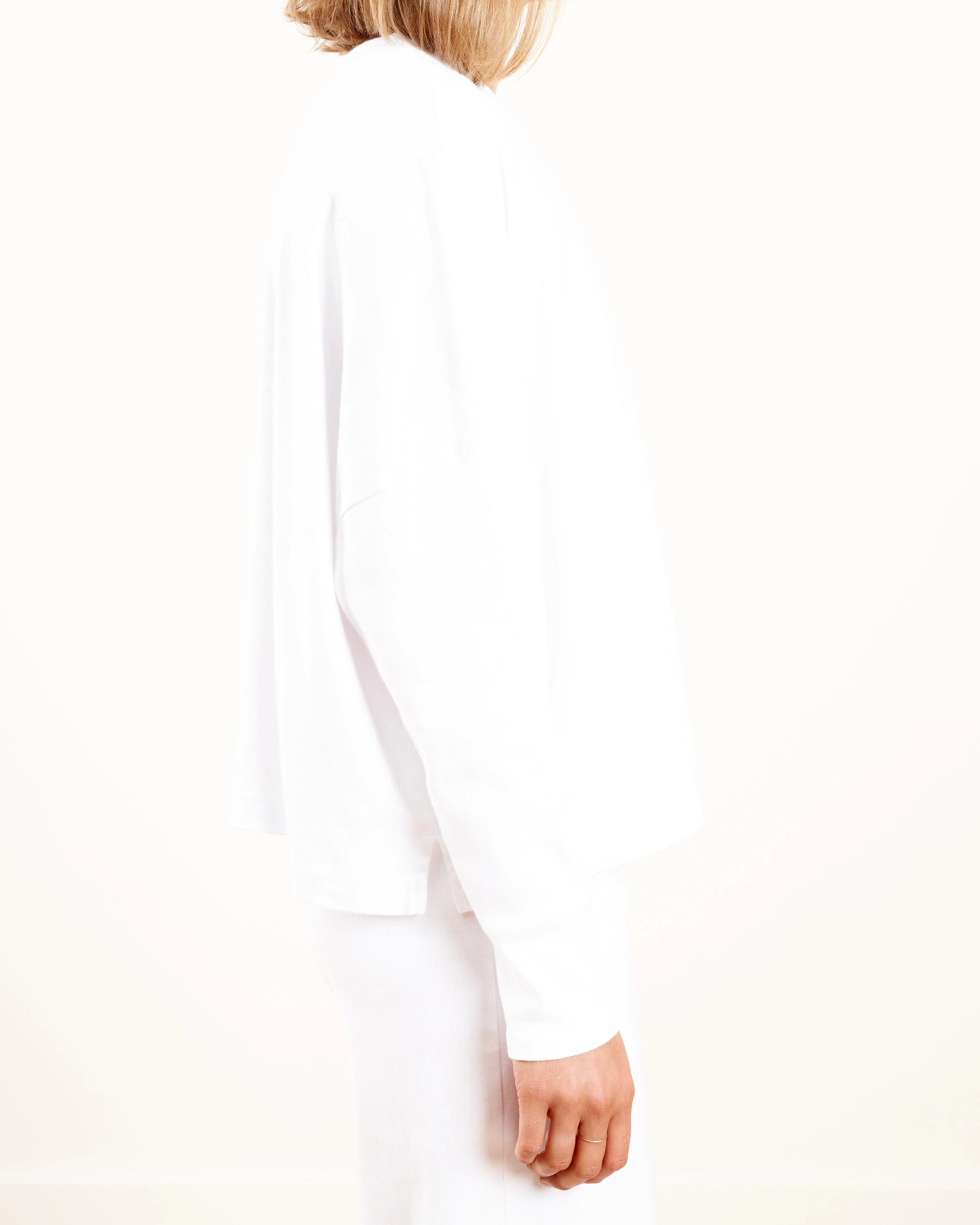 oversized cropped pullover - white