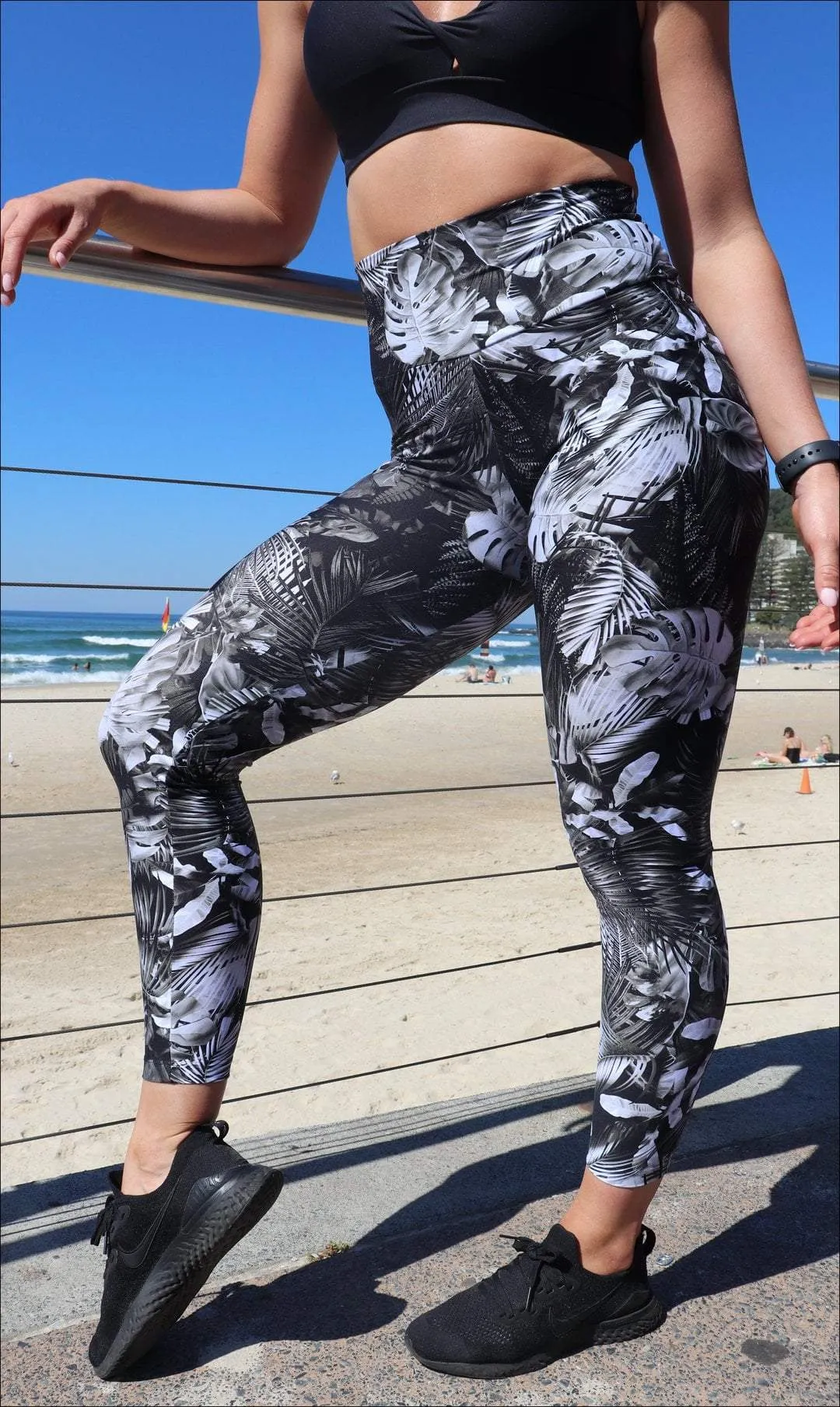 Palmy Nights Eco Scrunch Bum Leggings