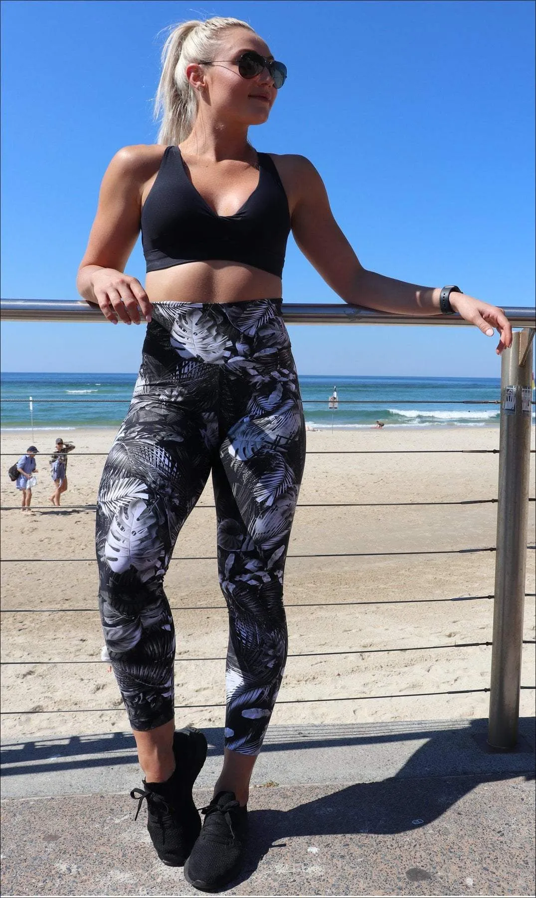 Palmy Nights Eco Scrunch Bum Leggings